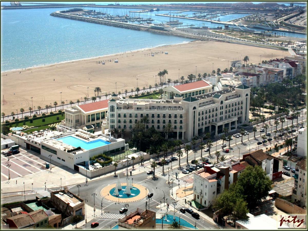 Apartamento Frente Al Mar Valencia Exterior foto